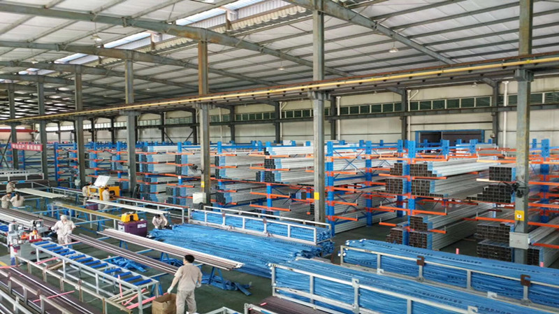 鋼鐵行業(yè)懸臂貨架案例